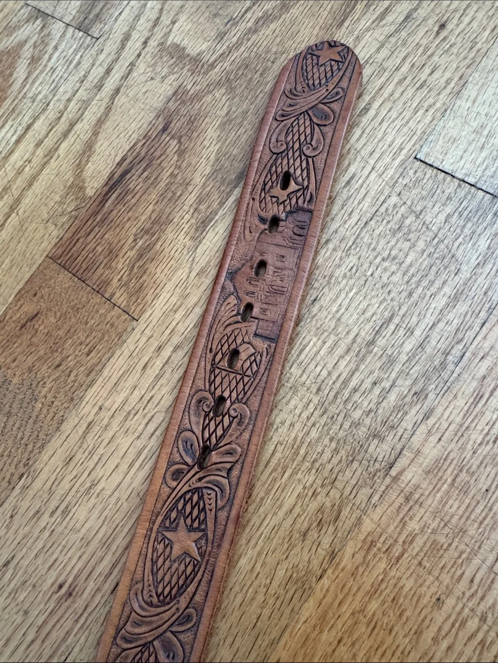 Texas theme Brown Leather Belt - Decorative Western Design - Star, Alamo